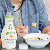 Unsweetened & Unsweetened Vanilla Almondmilk